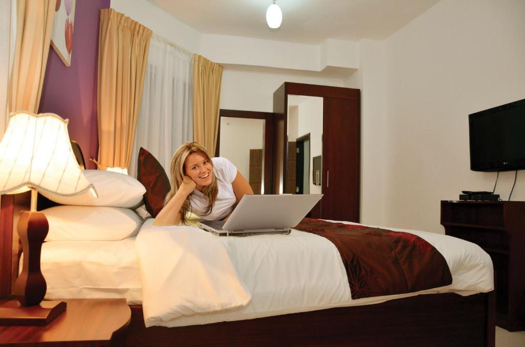 Royal Aparthotel 2*